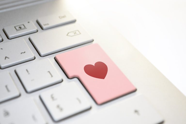 Balancing Privacy and Authenticity in Your Online Dating Profile